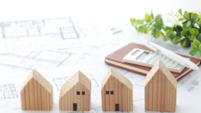 屋根工事と外壁塗装工事は同時にリフォームがお得？