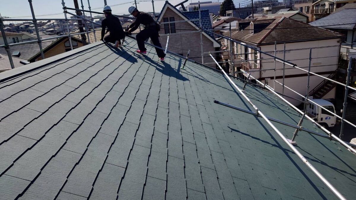 私の家の屋根は塗り替え工事？それとも板金工事？